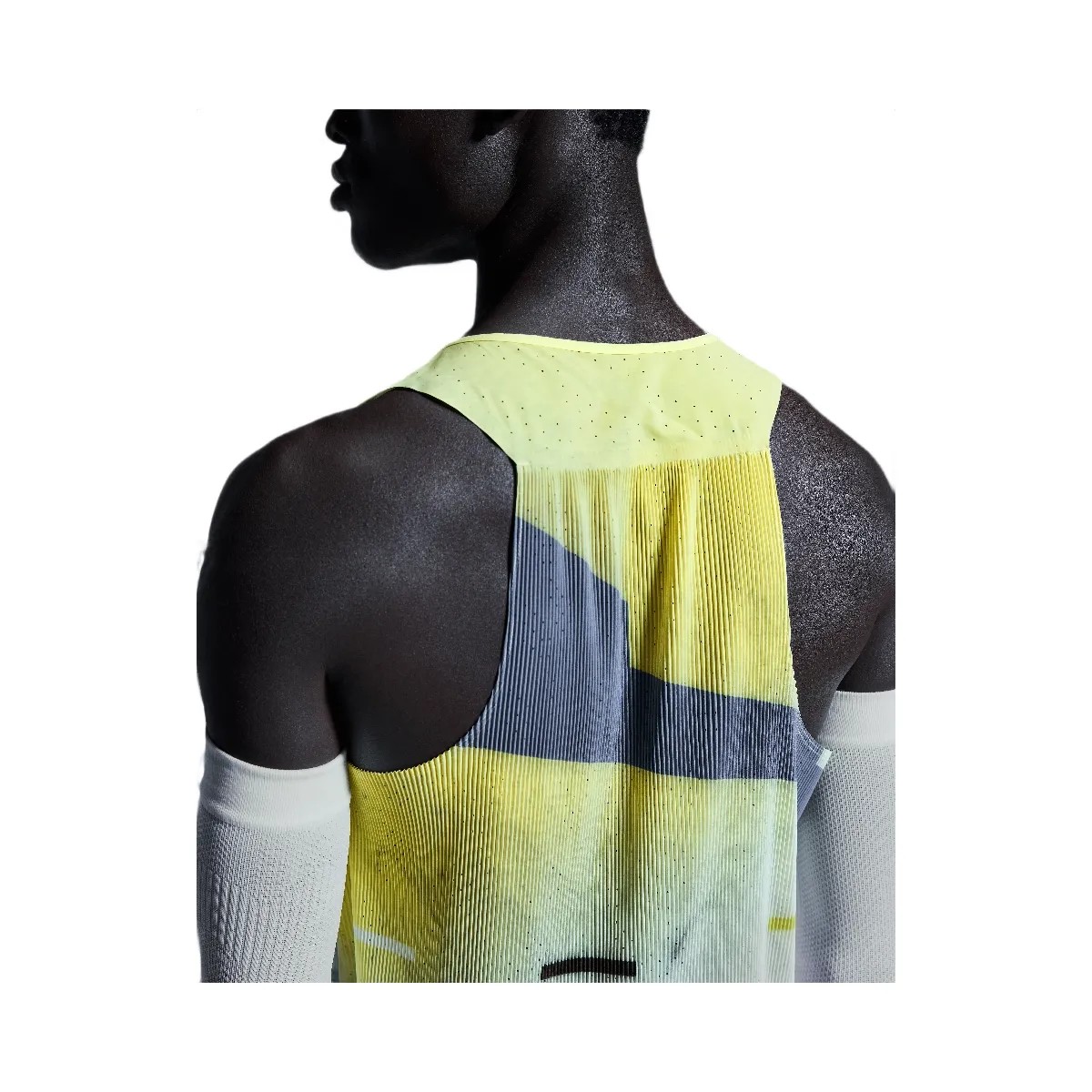 On Race Singlet Limelight | Glacier - HypeFly India View 5
