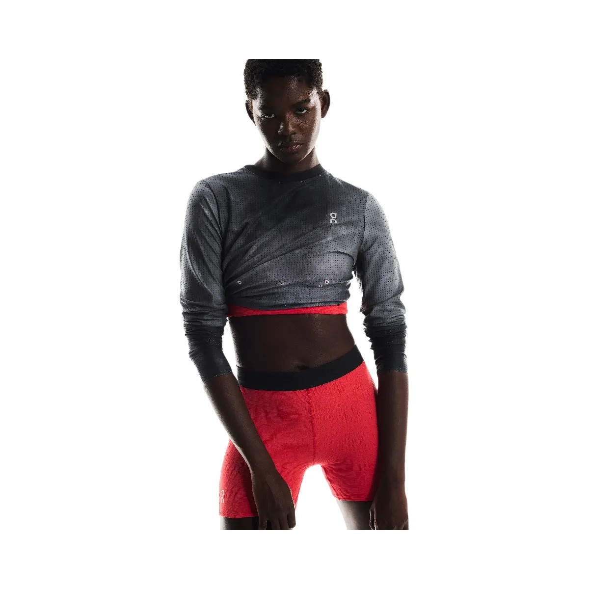 On Pace Mesh Long-T Black - HypeFly India View 4
