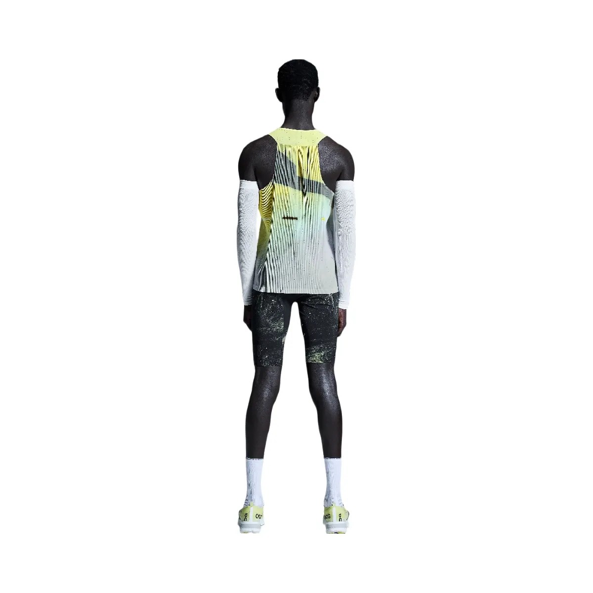On Race Tights Half Black | Limelight - HypeFly India View 2