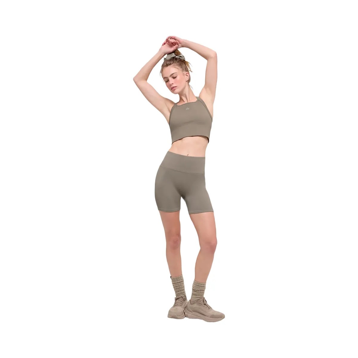 Alo Women's 5" Seamless Ribbed Favorite Short - Light Cocoa - HypeFly India View 4