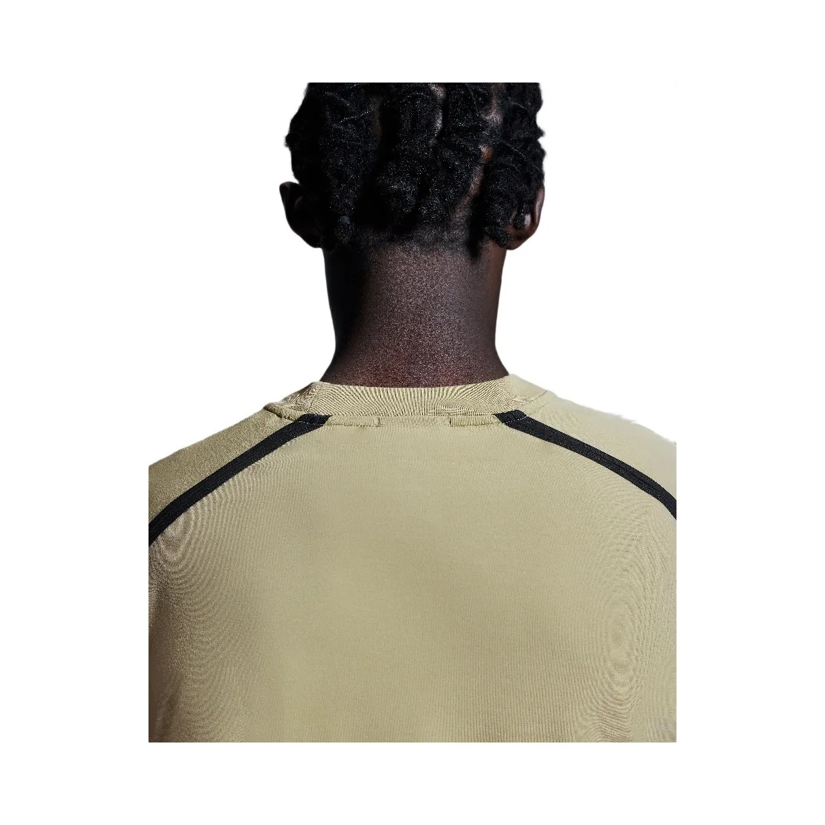 On Studio Crew Caper - HypeFly India View 5