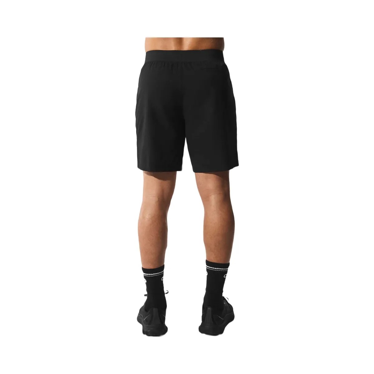 Alo Men's 7" Repetition Short - Black - HypeFly India View 4