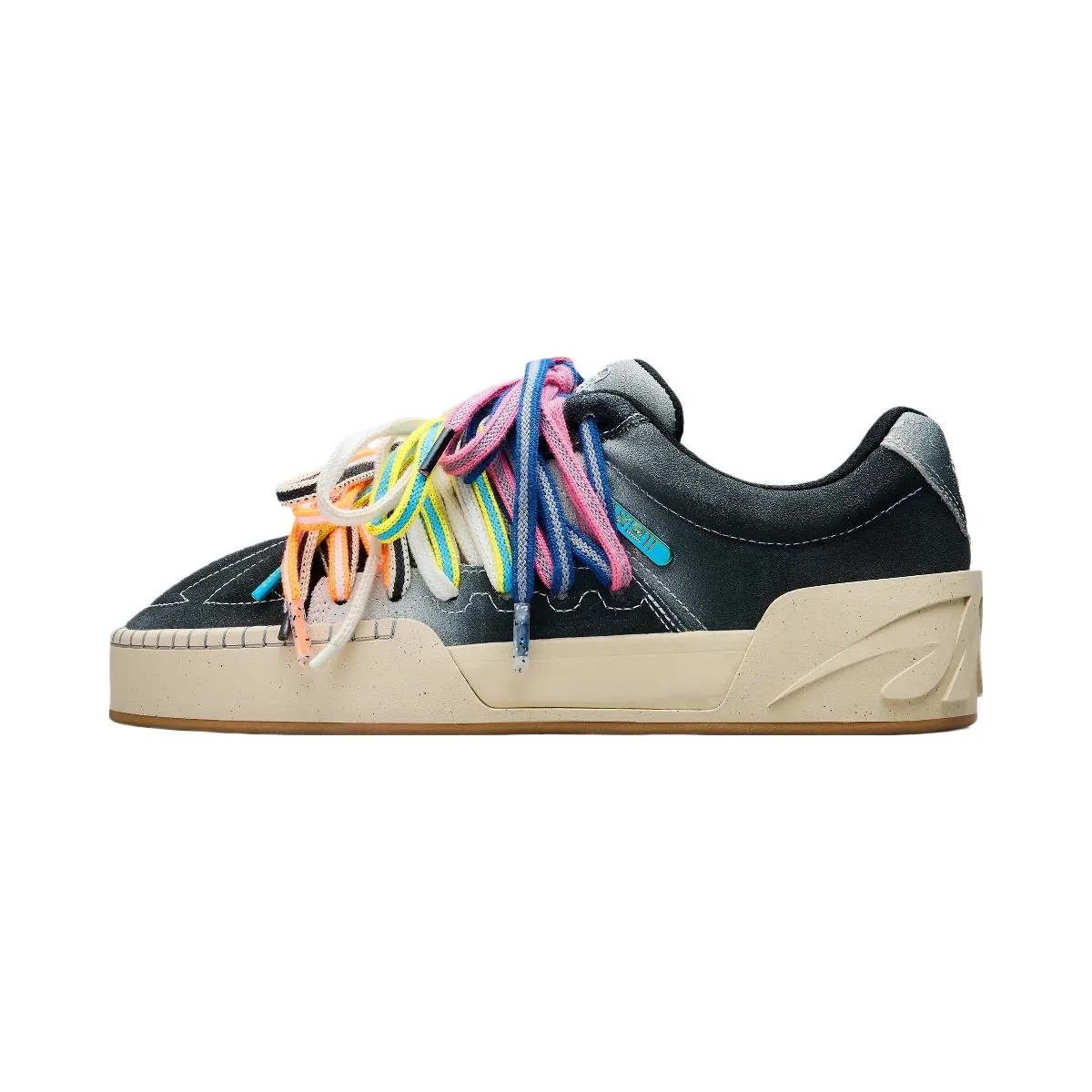 Anta Hélà Style "Roots" Ombre Black - HypeFly India View 2