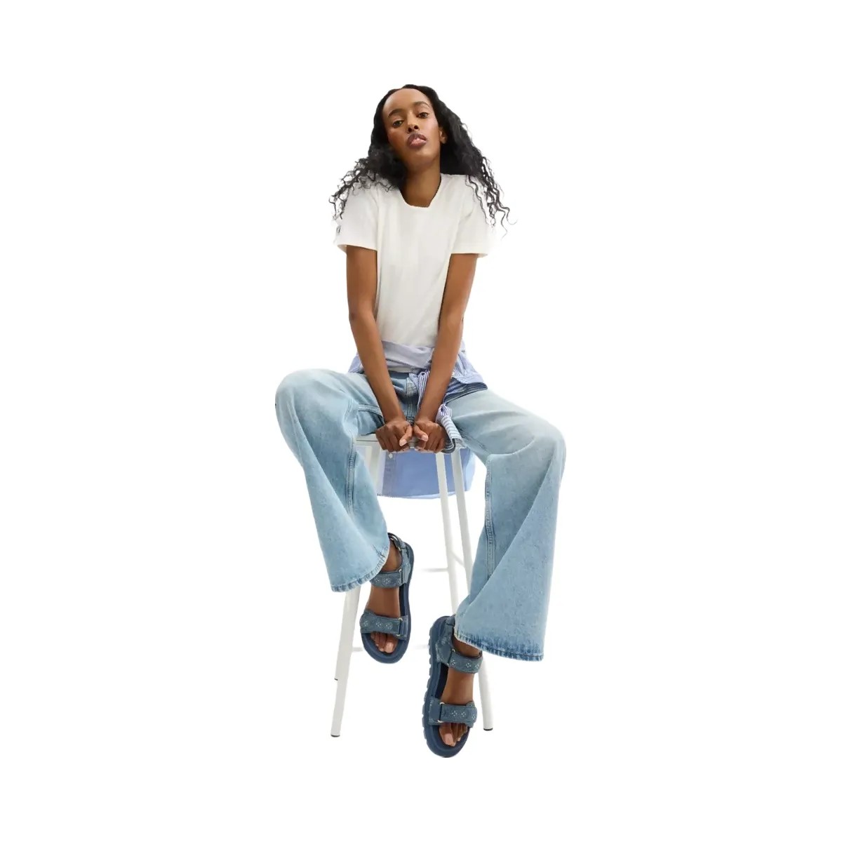 Coach Brynn Sandal In Crystal Signature Denim in Denim - HypeFly India View 6