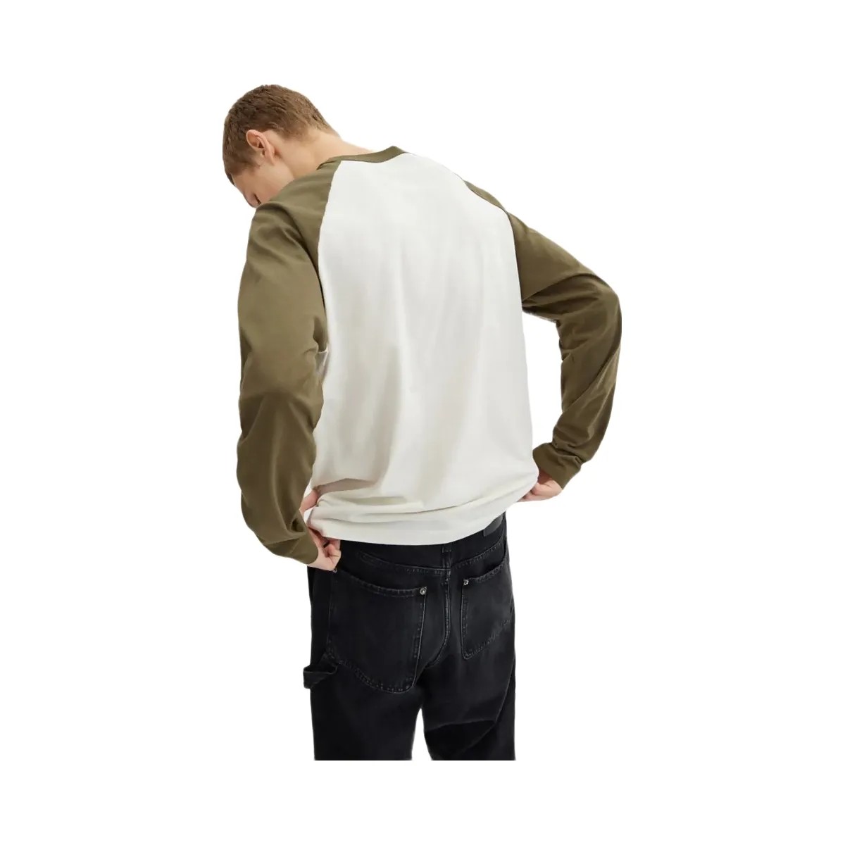 Coach Wild Raglan Crewneck Long Sleeve T Shirt In Organic Cotton Cream Multicolor - HypeFly India View 3