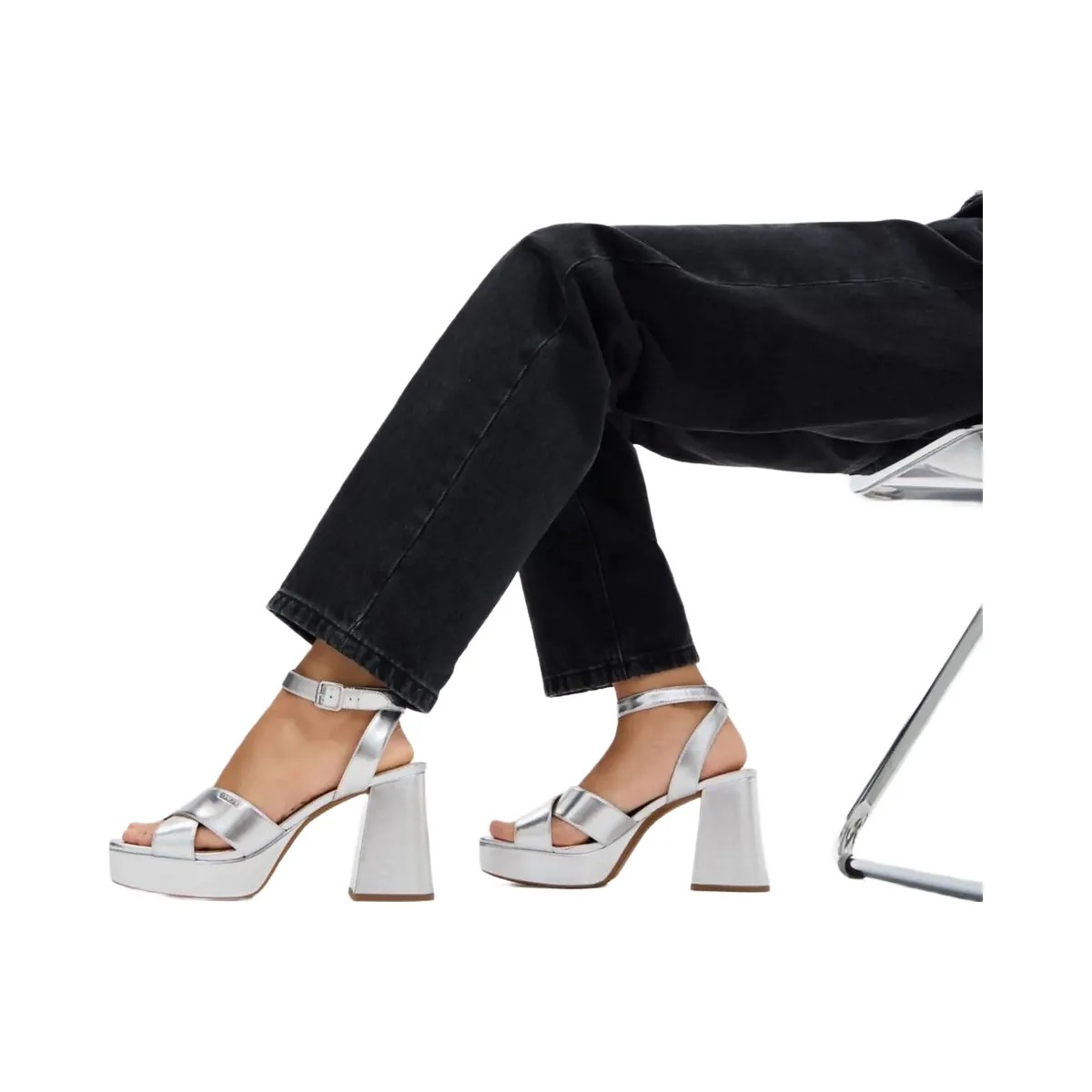 Coach Women's Block Heel Sandal Metallic Silver - HypeFly India View 5