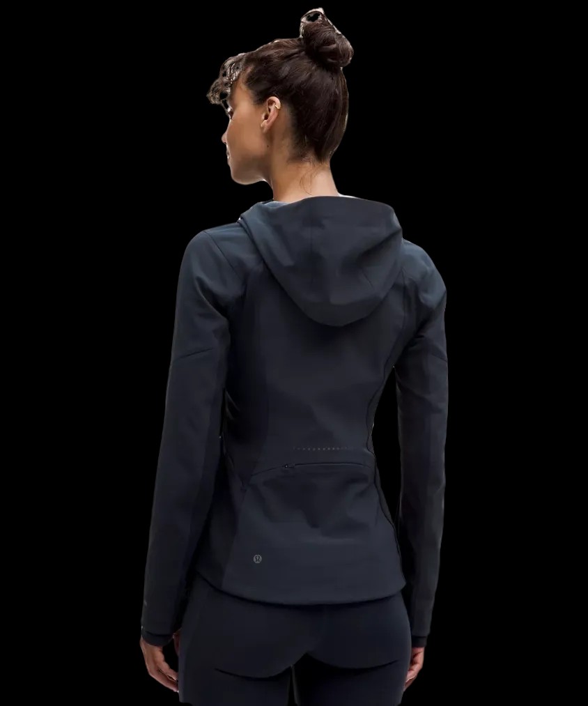 Lululemon Cross Chill Performance Jacket True Navy - HypeFly India View 3