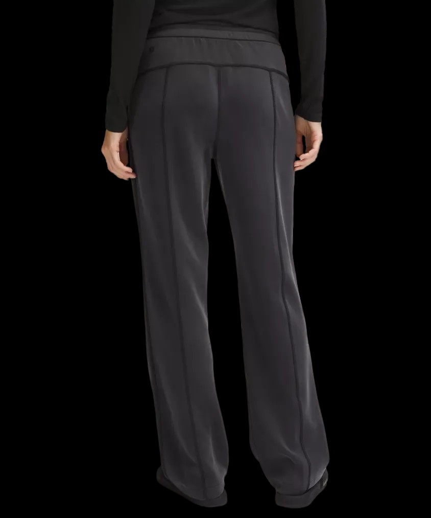 Lululemon Softstreme High-Rise Pant Regular Black - HypeFly India View 3