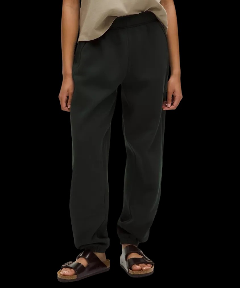 Lululemon Scuba Mid-Rise Oversized Jogger Regular Rainforest Green - HypeFly India View 1