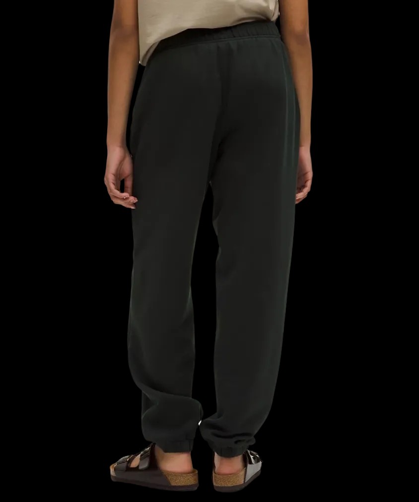Lululemon Scuba Mid-Rise Oversized Jogger Regular Rainforest Green - HypeFly India View 3