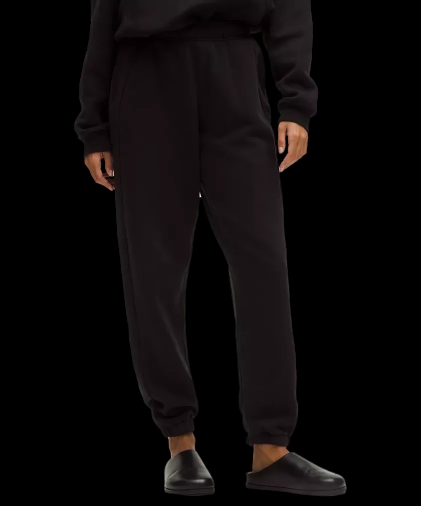 Lululemon Scuba Mid-Rise Oversized Jogger Regular Black - HypeFly India View 1