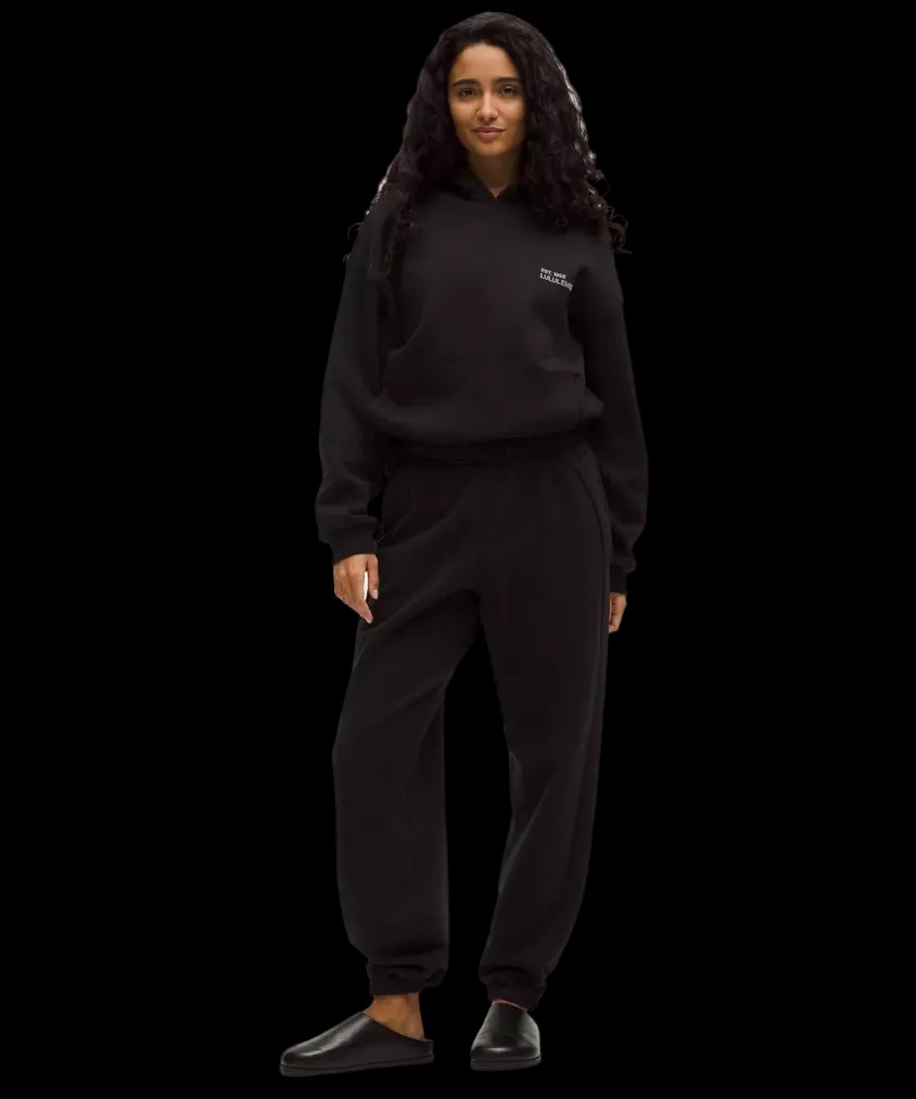 Lululemon Scuba Mid-Rise Oversized Jogger Regular Black - HypeFly India View 3