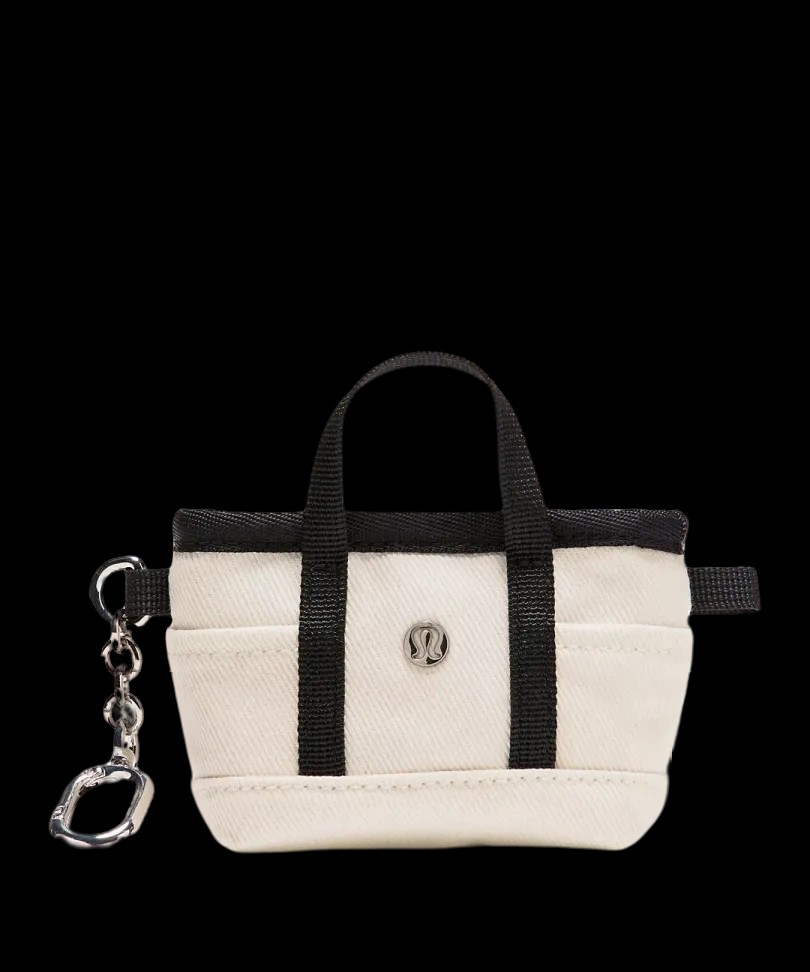 Lululemon Daily Multi-Pocket Nano Canvas Tote Bag Natural/Black - HypeFly India View 1