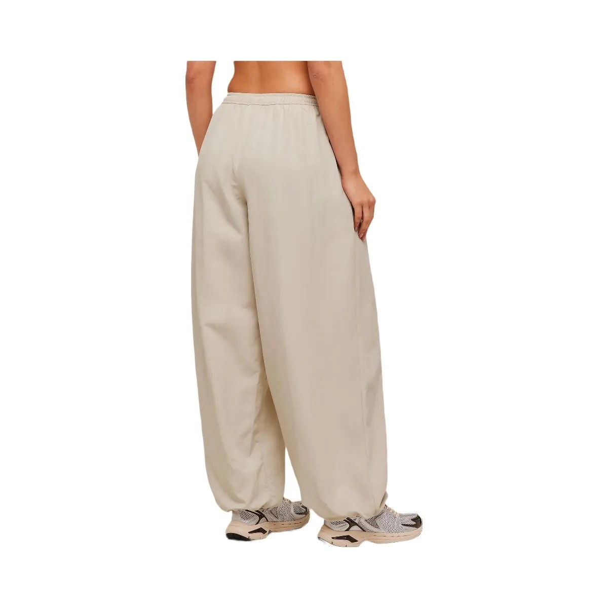 Gymshark Weekend Lifestyle Parachute Pants "Pebble Grey" - HypeFly India View 3