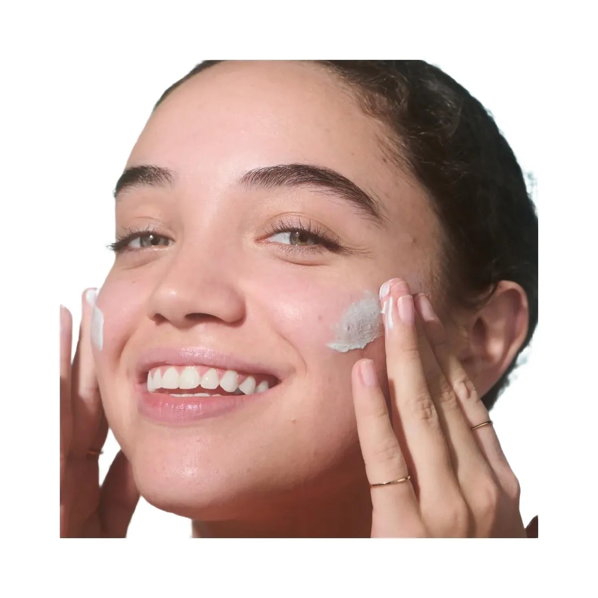 Hero Cosmetics Force Shield Superlight Sunscreen Broad Spectrum SPF 30 - HypeFly India View 5