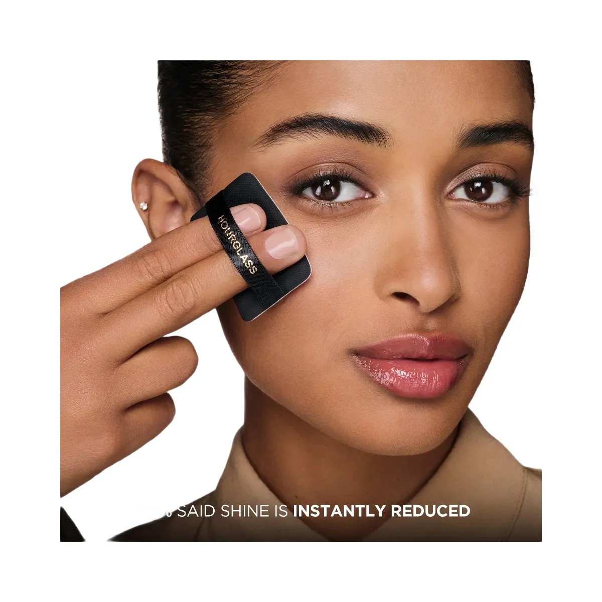 Hourglass Vanish Airbrush Pressed Powder Micro-blurring Puff Refill - HypeFly India View 3