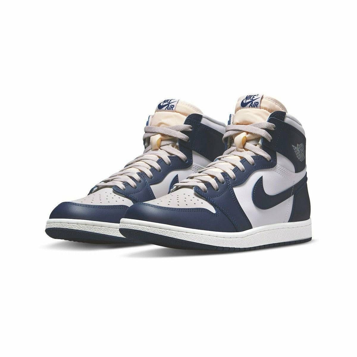 https___hypebeast.com_image_2022_01_aair-jordan-1-high-85-georgetown-official-look-release-info-bq4422-4005638620-002.jpg