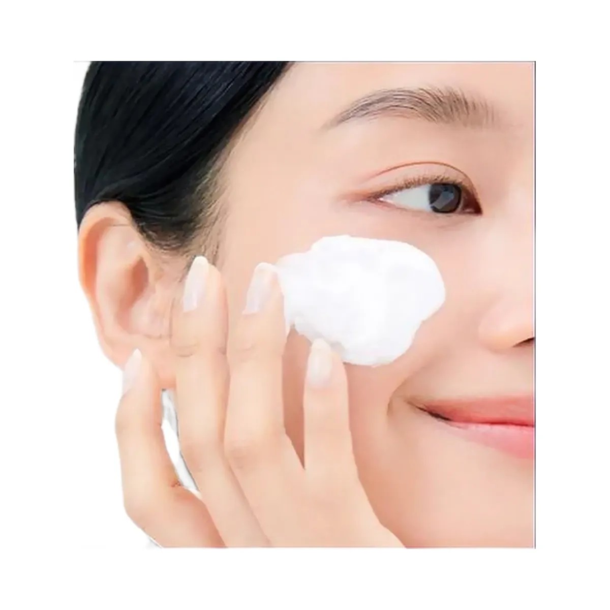 MEDIHEAL Madecassoside Moisture Calming Cleanser - HypeFly India View 5