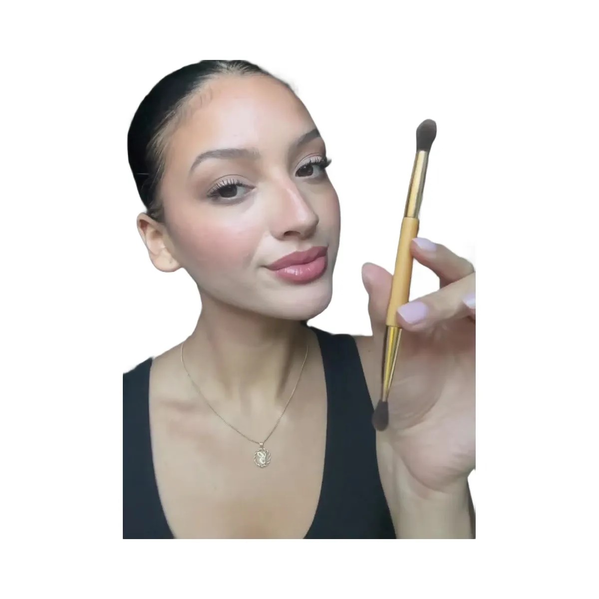 Tarte Double Ended Shader Blending Eyeshadow Brush - HypeFly India View 2