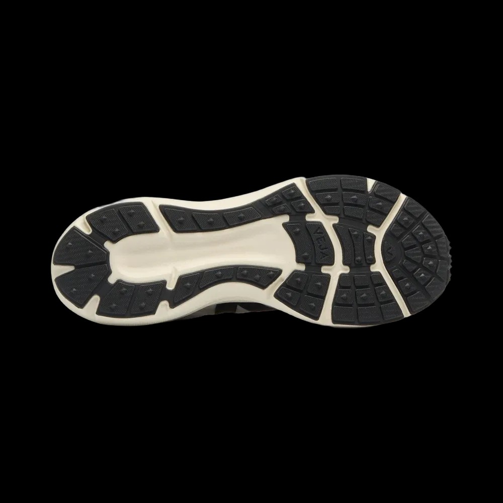 Veja Condor 3 Advanced Engineered-Mesh White Black - HypeFly India View 4