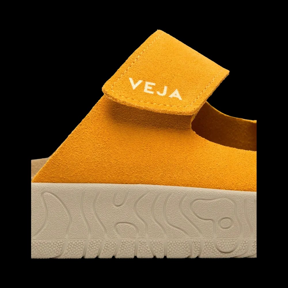 Veja Etna Suede Safran Almond - HypeFly India View 3