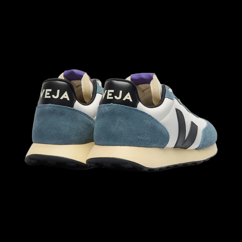Veja Rio Branco II Nolyn Natural Black California - HypeFly India View 3