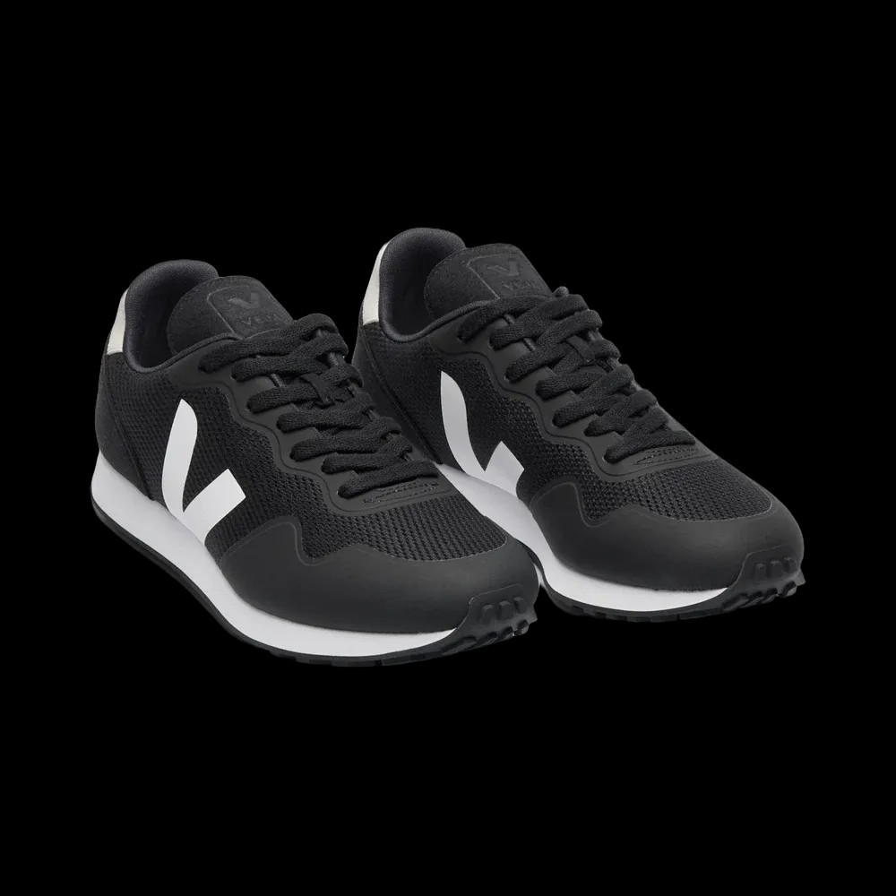 Veja SDU B-Mesh Black White - HypeFly India View 2