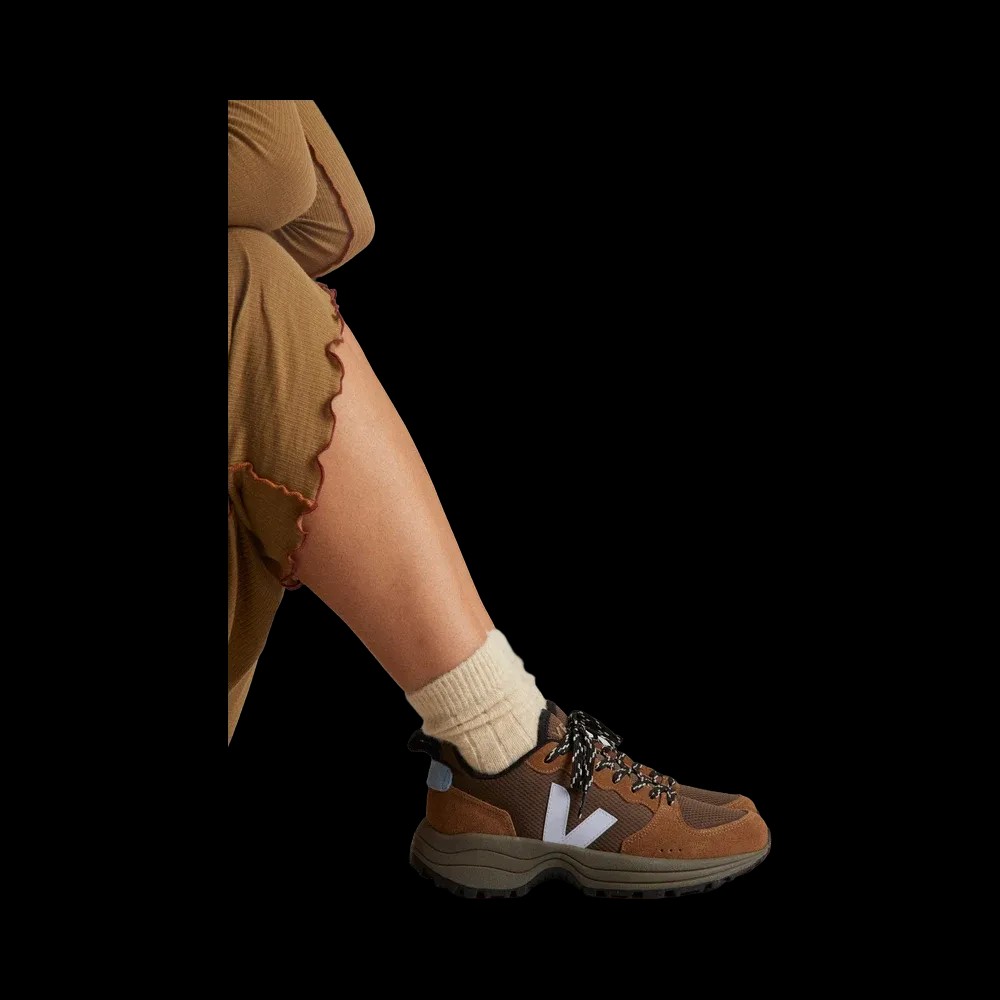 Veja Venturi II Alveomesh Eagle Swan - HypeFly India View 5