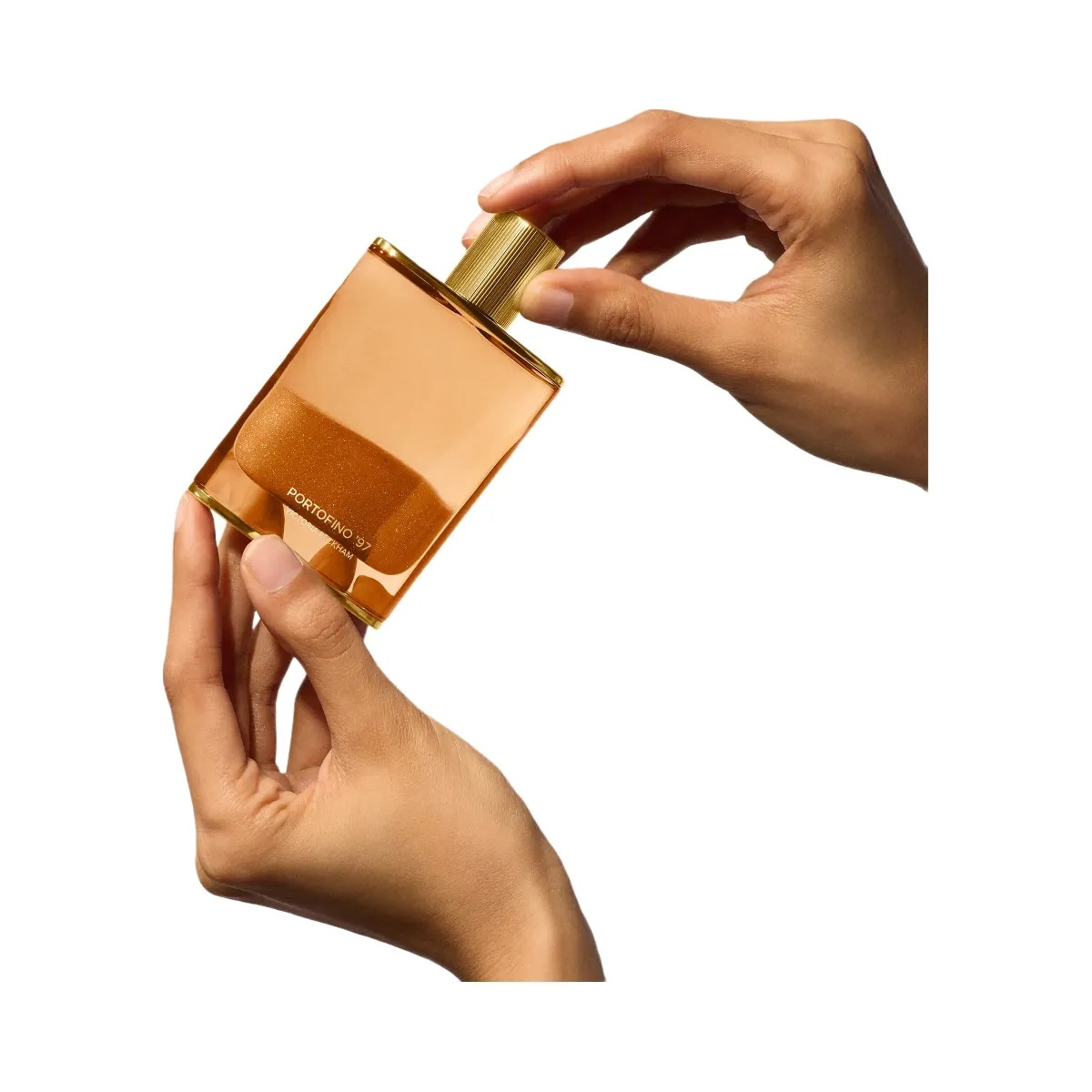 Victoria Beckham Portofino '97 Golden Shimmer Body Oil - HypeFly India View 4