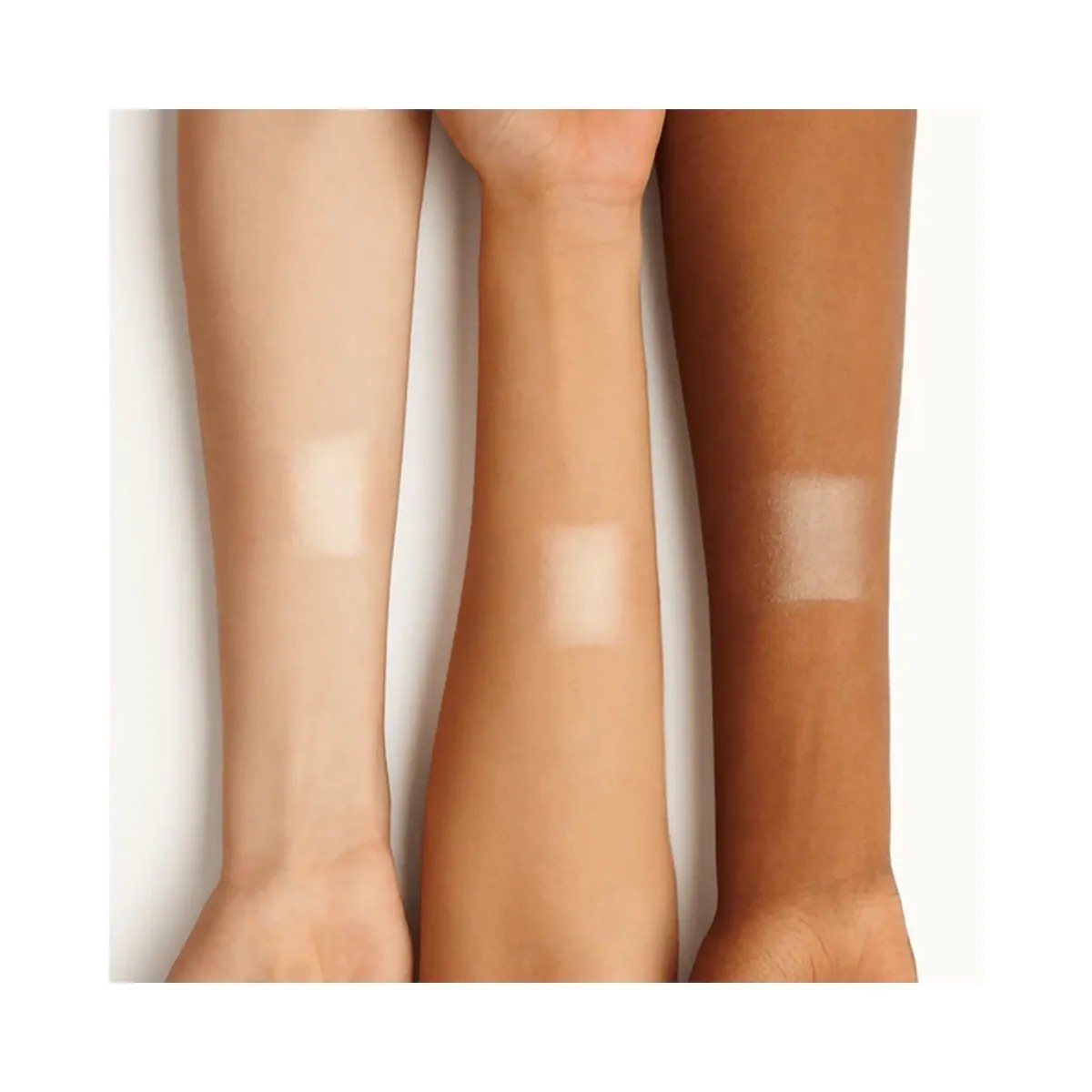 Victoria Beckham Reflect Highlighter Stick - HypeFly India View 2